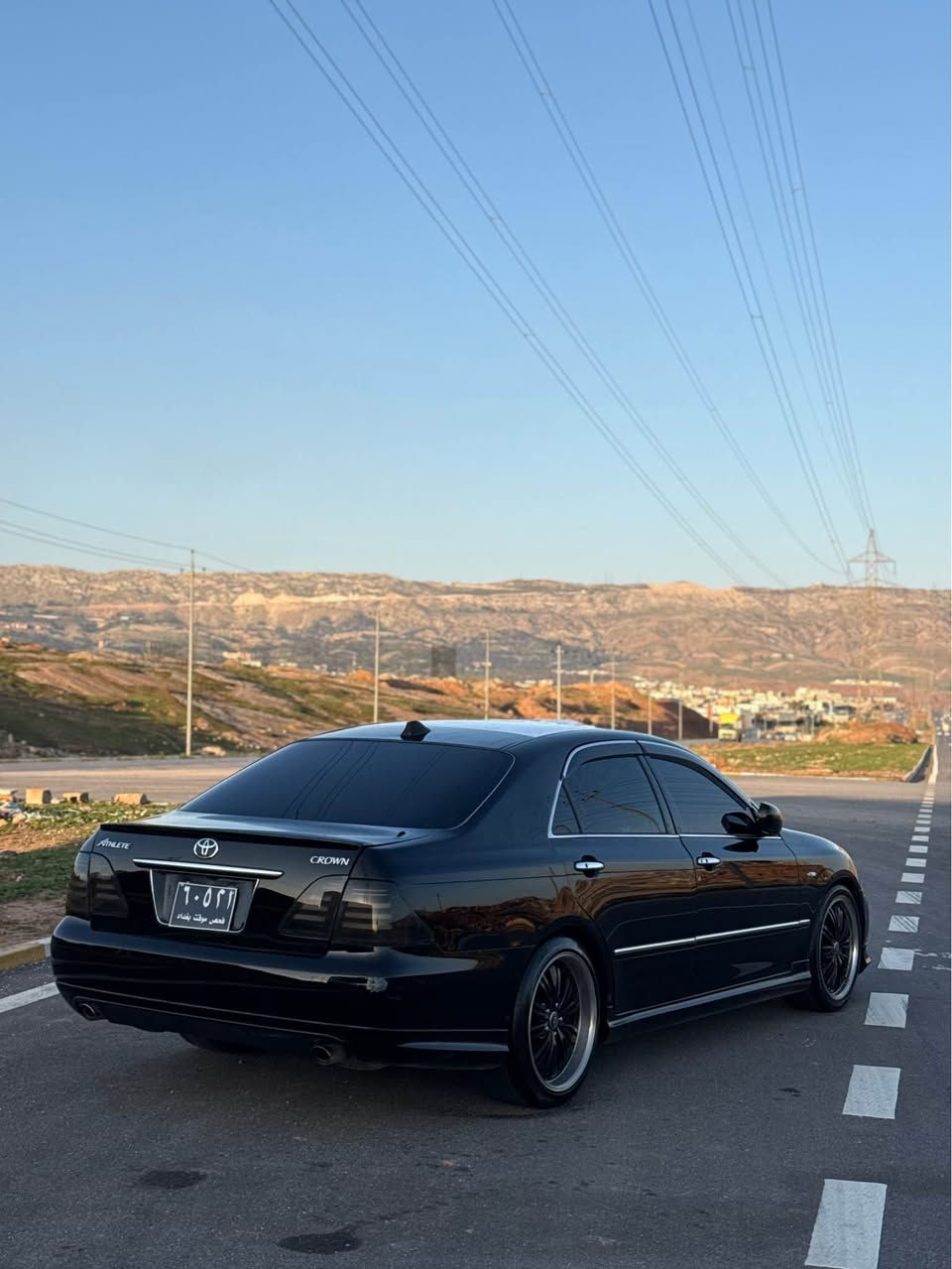 بە ناوی خوا تۆیۆتا کراون شاهینە
بۆ فرۆشتن مۆدیل ٢٠٠٧ گێر گەورەی مەکینە بچوک ئاڵتونی بازار ٣ دوگمەی ١٨٠ کامل سپۆرت پێشو دۆسەو دوای تۆمسە سەیارەکەسلاید فۆرمیکا سور شاشە کامیرە ٥ بەسمە بەسمە رەساسی سەیارەکە لۆک لۆکە هەموو گیانی ئیش دەکا بەستراوە ساردی گەرمی برێک بەستراوە جامی هەڵگیراوە.  ٤ دەبڵی سپۆرت بە دڵی خۆت بەرزوو نزمی دەکەی سەیارەکە وەسفی ناوێ ناوی و دەرێ یەک لە یەک جوانترە تەوەو رەقە و گیر مەکینە بە شەرتی ١٠ فیتەر  چاڵو شوختی نیە زۆر جوانە ٤ ویلی ١٩ ی سپۆرت و ٤ تایەی تازەی لە ژیرە سەیارەکە کامل سپۆرتە کامل هەموو شتم نوسیوە تکایە جوان بیخوێنەوە رەحمەتت لێ بێ سەرم مەئێشینە ژمارەی خاوەنی دامناوە جوابی نامە نادەمەوە *********** كويسينجاك, أربيل
