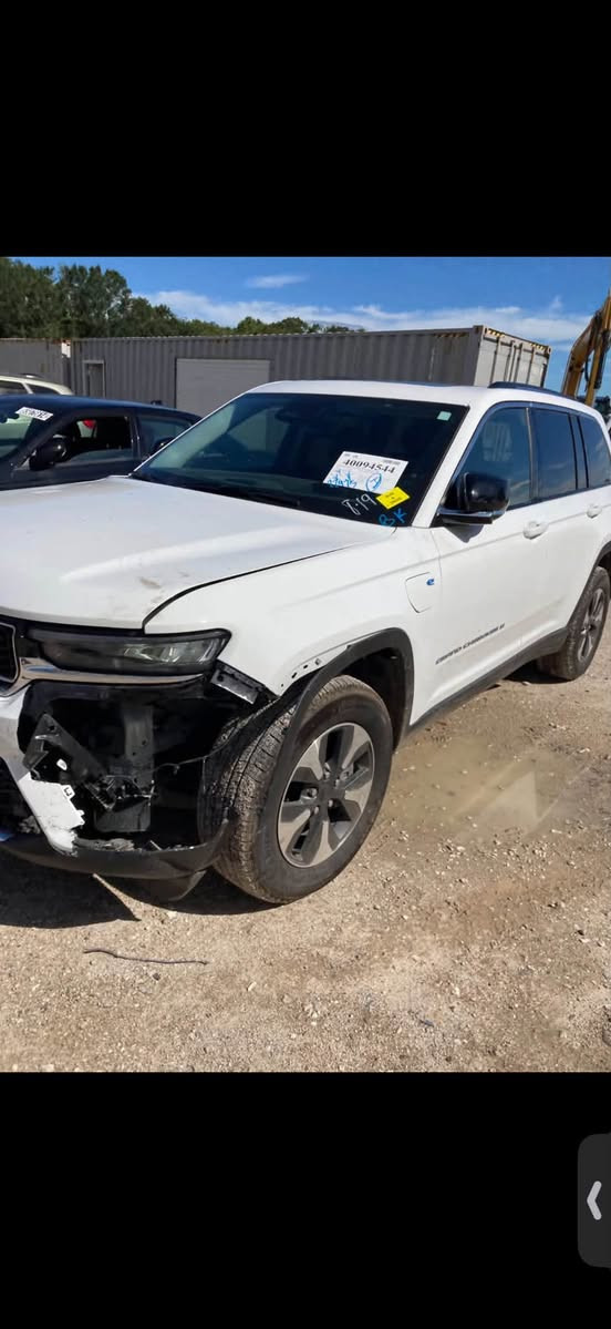 للبيع
‏ Grand Cherokee limited 4Xe 2024 2.0L

جيب كراند شيروكي هايبرد  

فول مواصفات 1/1

🟫 حجم المحرك 2000 تيربو 375 حصان مع محرك الكهرباء 

نظام الشحن 

  محرك تيربو + هايبرد + بلك ان

🔴 جميع الايرباكات سليمه

🔴 حساسات خلفية

🔴 ‏‎حساسات جانبيه بالمري

🔴 خمسة راكب 

🔴 رادار 360 درجة 

🔴  تحديد مسار   

🔴  تبريد قطعتين 

🔴خمس انضمة قيادة 

🔴 بانوراما 

🔴 دفع رباعي. 

🔴 كير ماوس مع وضعيات القياده المختلفه 

🔴 شفتات ستيرن 

🔴 هاند بريك بصمه 

🔴 مقود جلد + تدفئة 

🔴 شفتات ستيرن

🔴 لايتات لد 

🔴 هيترات في الكشن الامامي والخلفي 

🔴 شاشه كبيرة +شاشة للراكب

🔴 كراسي خزن ميموري  

🔴 سستم صوت ALPINEو دمام خلفي بلادي 

🔴 تشغيل عن بعد

🔴 نظام محاكاة العجلة الذكي 

🔴 نظام قيادة ذاتية بريك امامي خلفي اوتو (توقف ذاتي)

🔴 مكان حلة

حادث ربع داعمية جهة سايق
صورة الحادث يالمنشور

للإستفسار  الاتصال ***********

 السعر 33$
