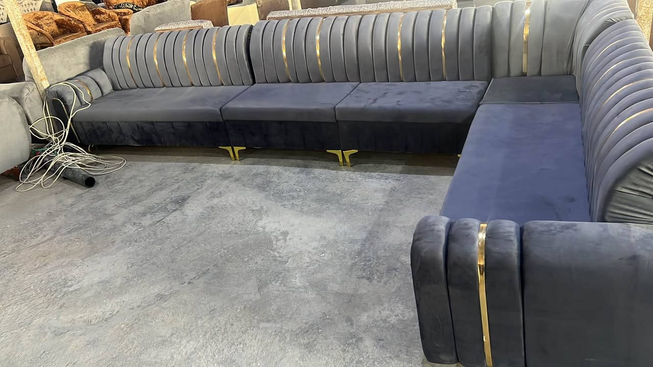 ديوان قنفات 7 متر 10 مقاعد ب350 الف 
جميع القياسات موجودة جميع الاوان موجودة 
الأقمشة 1كتان 
الأقمشة 2 قديفه 
الأقمشة 3 شامو 
للحجز *********** وتساب فقط
يوجد توصيل لجميع المحافظات الزبير, البصرة
