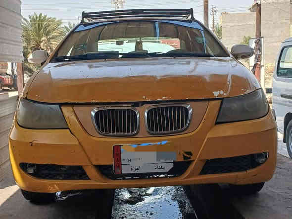 السلام عليكم اخوان سياره ليفان 620
سيارة خير من يم الله كير ومكينه كورلة نضيفة كير اوتوماتيك و تخم تاير جديد و باتري جديد سيارة بأسمي مصفرة هية
ارضيه دوشمه صدر خلفي امامي جديد وغراماتهه 
... السعر 40ورقة وبيهة مجال 
الاستفسار على الرقم فقط  ***********
