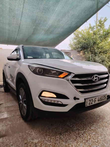 السلام عليكم 
تكسن 
موديل 2018
موصفات نص فول 
رقم أربيل الدولي 
كابون بانزين 
وارد كوري 
محرك وكير شرط 
محرك 4 س
ماشيه 82 كيلو ما مفتوح شرط 
سياره ضررها بوند مبدل بدون دواخل وبدون ايرباك وباب الخلفي بي بارد 
شرط التحويل 
سعرها 177$و بيها مجال 
🛑ملاحظه مهمه
 يرجى الاتصال من  الساعه 9 صباحأ إلى الساعه 9 مساء
#العنوان موصل الجديده شارع بغداد مجاور سنتر بغداد
#مكتب ال رزان للسيارت
***********
***********
