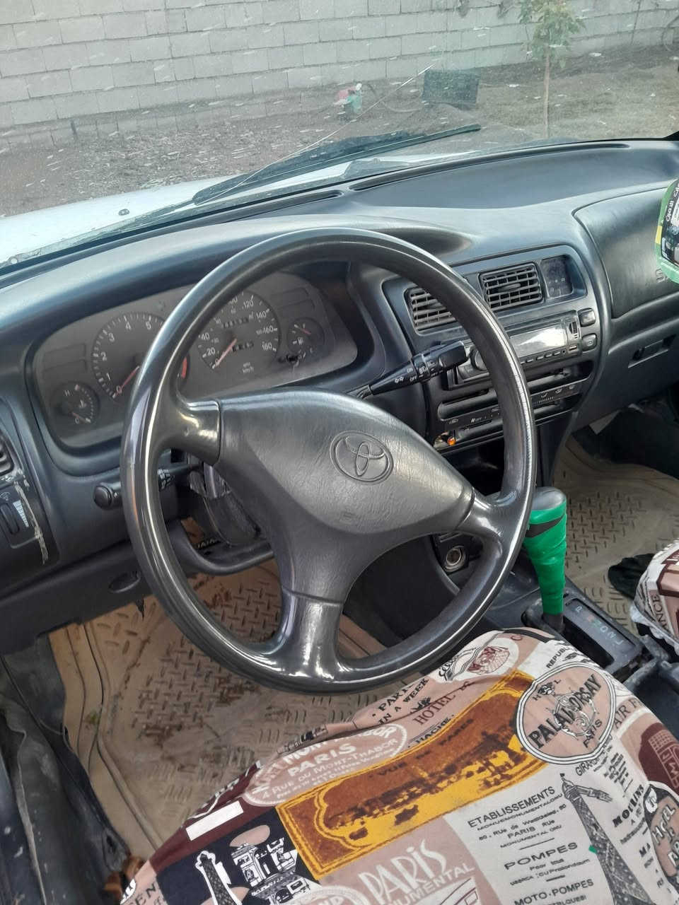 كورلا موديل 92 للبيع
رقم كركوك الدولي مشروع وطني
السياره جاهزه ع اخر حبايه 
تدفه تبرد شغال 
كهرباء كامله 
السعر 50 وبيها مجال 
مكان السياره العلم 
اتصل ***********
