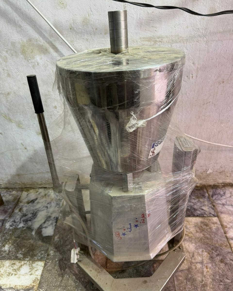 لحوم الرضا السماوه *********** واتساب
يوجد للبيع  خلاط حمص صناعي  غير مستخدم  صناعه سوريا
