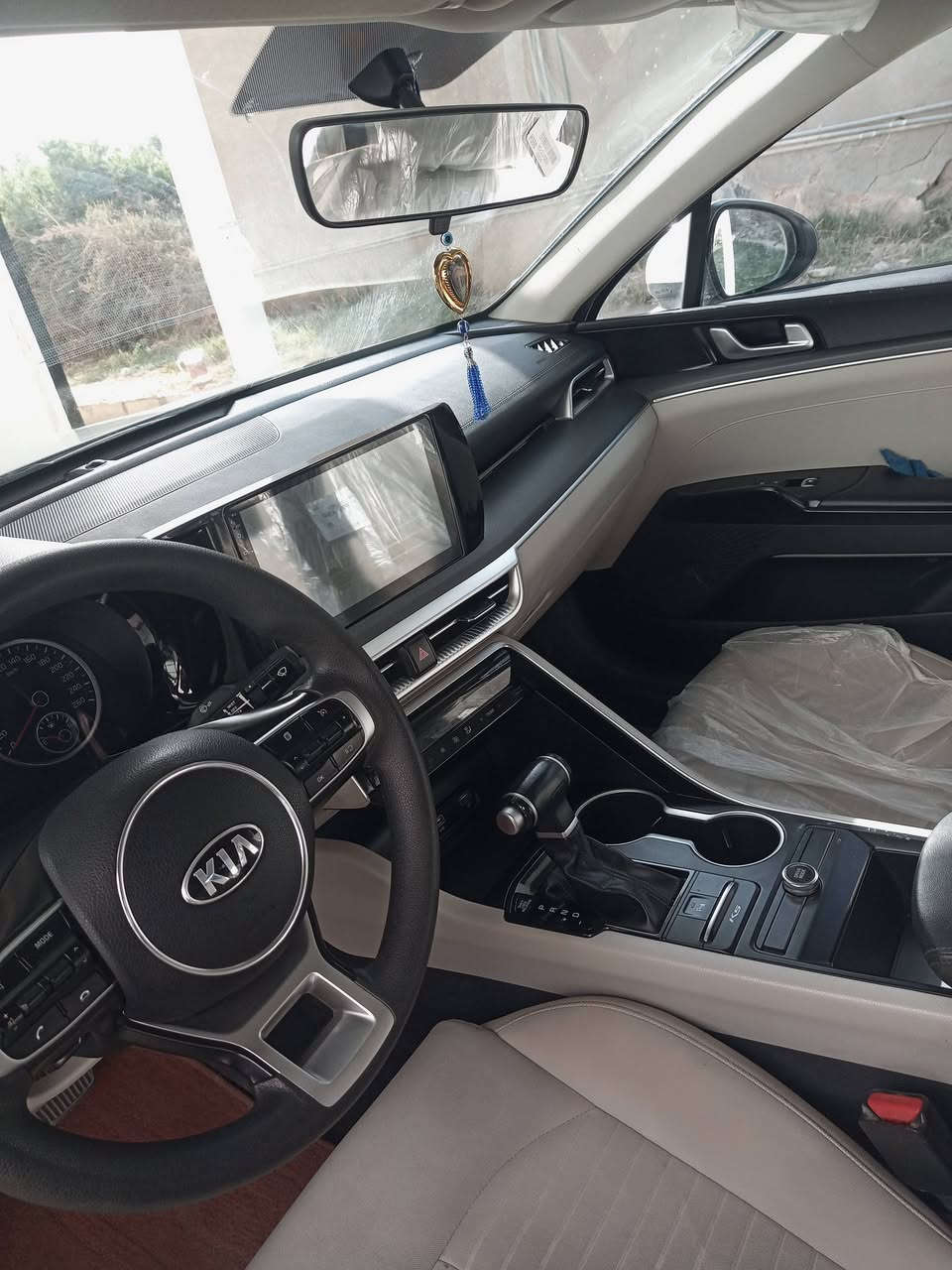 كي فايف موديل 21 خليجي
محرك2000 دوش مكفوله كفاله عامه عدا بارد كلش بصيط باب جنطه
رقم بغداد مكان السيارة السماوة بااسمي مداور ثاني يوم
***********
