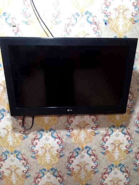 بلازما ال جي نظيفه للبيع يجي واتساب ***********
