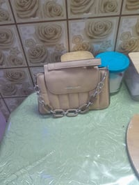 اكسسوارات شخصية • للبيع