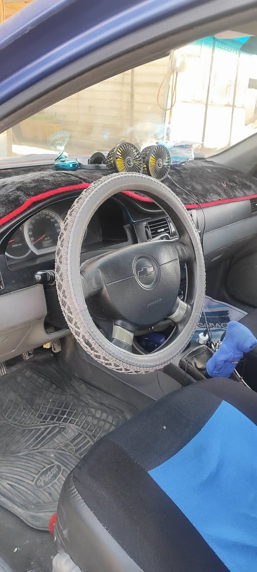 السلاام عليكم
اوبترا 2005 كير عادي مكينة نظيفه
سياره جديده خير من الله
صدر جديد
منظومة تبريد جديد
تخم تاير 
كهربائيات كلها شغاله
كامره وشاشه
بيها ضربه بالجاملغ الي وره السايق مبينه بالصور
مكاني بغداد ابو غريب
سعرها 55 وبيها مجال بسيط
*********** بيه واتساب ورصيد ممتواجد فيس
