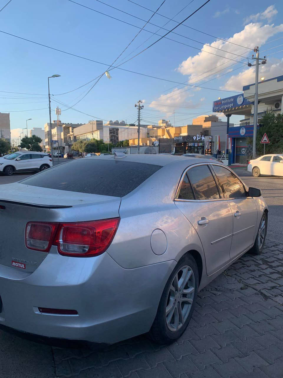 Malibu  amreke   
مۆدیل / ٢٠١٦ 
م / LS 
ڕەقەم و سەنەوی نوێ 
م / V4_2,5 
ڕۆیشتن / ٢٦٣ هەزار کم 
حیزام سبوغ 
جەمپێکی پێشی هەیە 
ئێڕباگ شان 

نرخ / ٧٩$

ژمارە موبایڵ *********** أربيل, العراق

