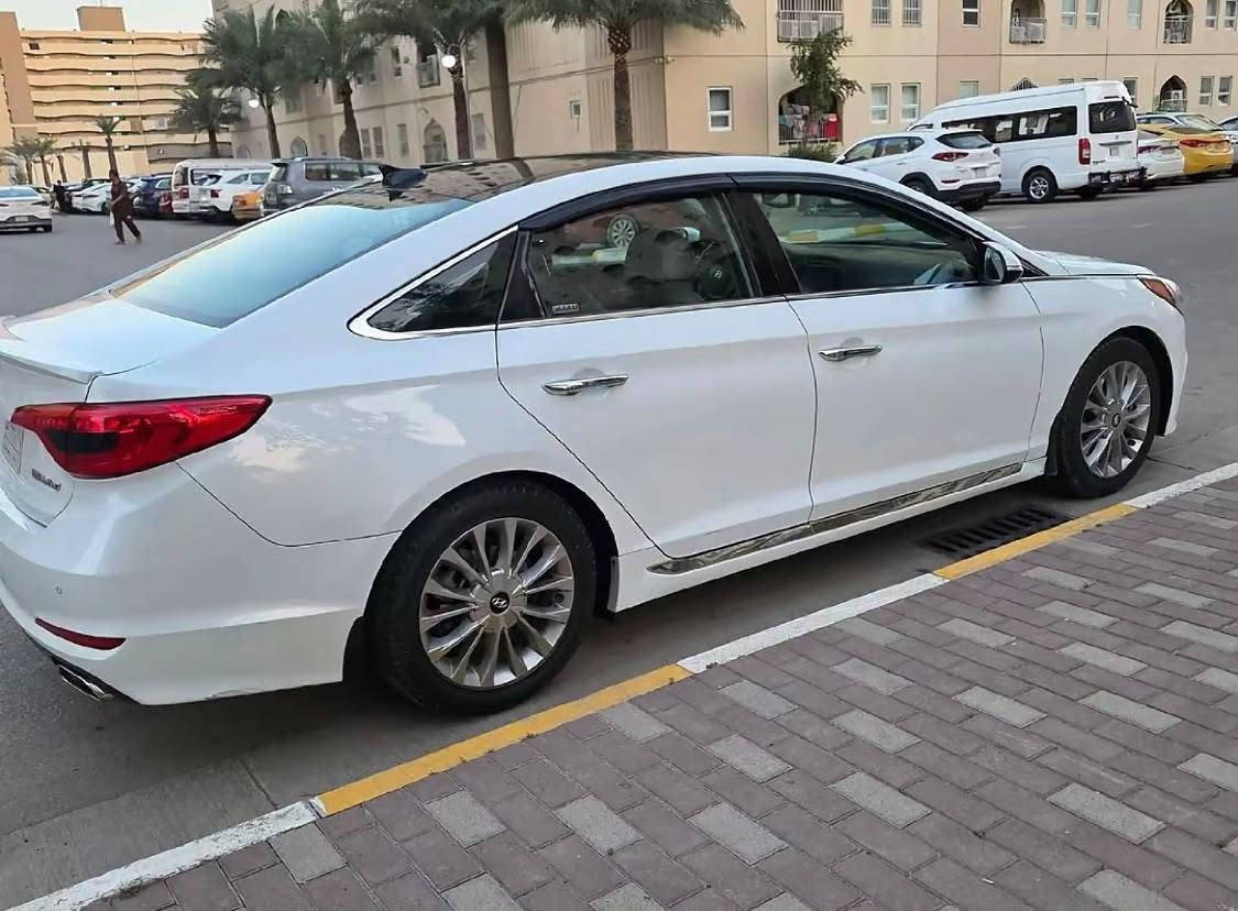 السلام عليكم .
سوناتا وارد امريكي ٢٠١٦ 

_المواصفات فول للاخير كلش
_تحديد مسار
_بريك تلقائي
_رادار امامي
_نقاط عمياء 
_كشنات امامية ترحيب وجلد وكهرباء وتدفئة _وتبريد وخزن ذاكرة
_كشنات خلفية تدفئة 
_ستيرن تدفئة 
-هاندبريك بصمة
_اوتو هولد
_بردات خلفية 
_بانوراما
_تبريد خلفي امامي
-زنون بلادي
-السيارة بدون صبغ .حادث امامي بنيد مبدل -نفس اللون ايرباكات سليمة
-دواخل السيارة من شاصي ولغود وكلشي -يخص هيكل وشاصي السيارة سليم ومكفول -والسليكون مال شركة موجود
-سيارة جديدة كلش
السيارة ماشية 100
موقع السيارة ميسان
السنوية بأسمي السيارة ماناقصها كلشي لاخر حباية كتلوكاتها موجودةبصمتها الاصليةموجودةكاعيات الشركة  
للتواصل ***********
