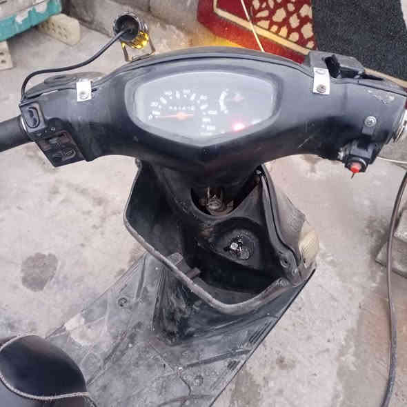 اسلام عليكم للبيع ياباني ادرس 120 نضيفة محور كابريتر شغالة عداد الايت كهربائيات سلف يشتغل بس راجز بي صوت ونقصهة بريك ماكو ونقصهة شوتة محورة كابريتر المهم شغالة ابيع كوم حديد مكاني مدينة الصدر رقمي ***********
دراجة متروكة جانت للعلم اقرة يلا تراسل بغداد, العراق
