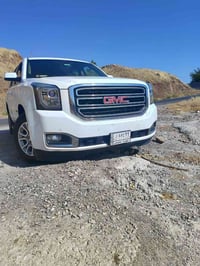 GMC يوكن موديل 2017 خليجي فئه SLE مكفوله كفاله عامه  سعة المحرك 53000 ...