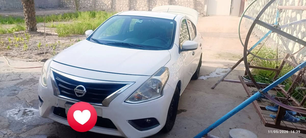 فيرسا 2016
رقم بغداد 
بيها صبغات 
گير جديد
ادامة للسيارة كلها
تبريد شغال بس بي ليك بسيط
السعر المطلوب 88
***********
