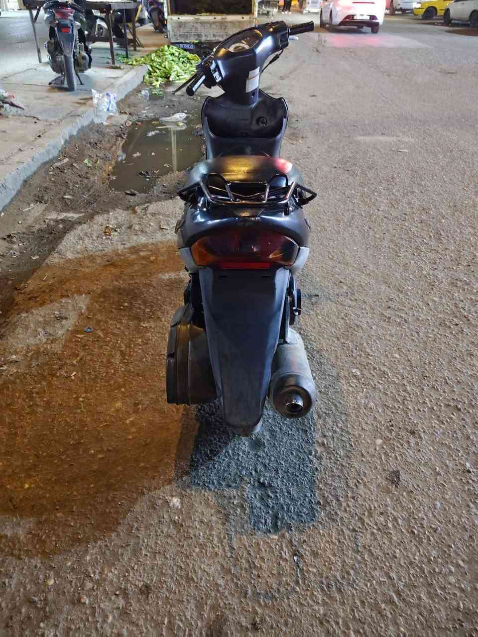 السلام عليكم
ادرس سرعة 120 ياباني بالباكيت
محرك ناعم 
نكرة سلف 
شلعة ومعدل تخبل 
للبيع بلاااش  ب300 وبيها مجال للشراي

***********
