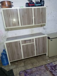 خزانة • للبيع • بيها مجال