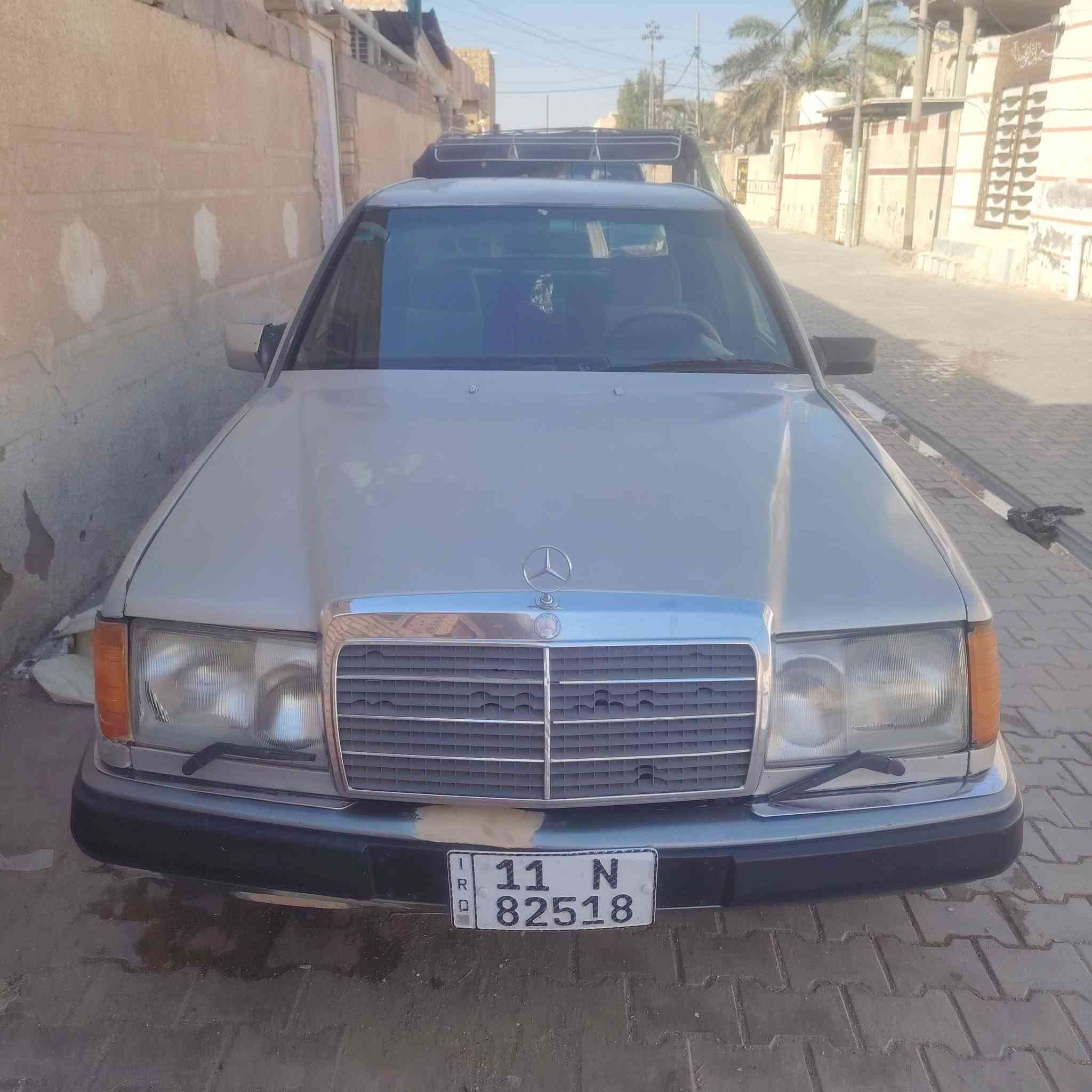 سلام عليكم مارسدس موديل 88 بسمي كير ومكينه مكفولات سياره مامحور شرط نضافه بلاد حداديه تخم تاير تبريد قواعد دبلات جدد سياره مكفوله اسعر 47 وبيهه مجال ***********

