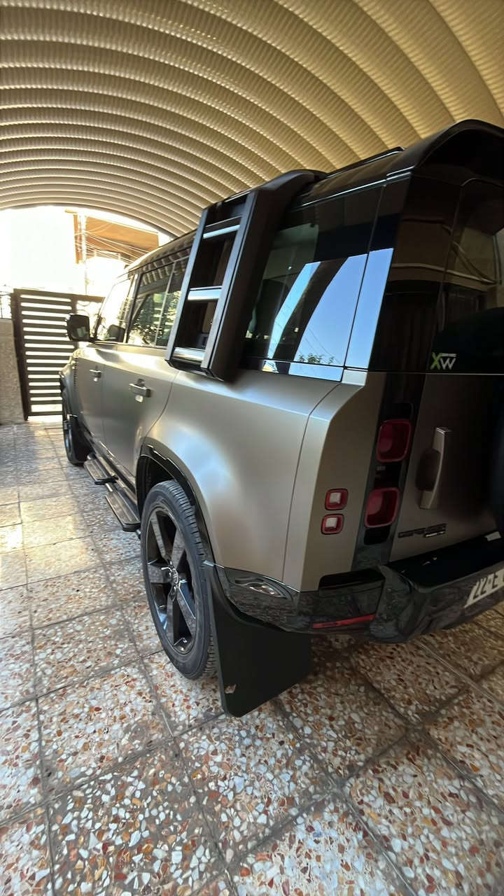 دفيندر 110
6 cylinder 
٢٠٢٠ الماني دبل بصمه 
سنويه بأسمي
ماشي ٥٥ الف
السعر ٥٣ الف قفل قفل قفل
السياره مكفول من كل شي ومغلفه
ومابيها اي نقص
حداديه كهرباءيات تايرات 
كله جديد

***********
