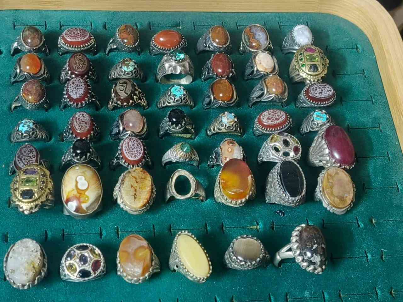 ٤٨محبس فضه رجالي احجار كلشي متوفر بس واحد بدون حجر ابيعهن شلعه وحده مو يكلي بس الفضه اريد اني ابيعهن هيج يم اعلى سعر


**إذا كنت صاحب هذا الإعلان وتريد حذفه لأي سبب، رجاءا أرسل رسالة إلى الدعم الفني**