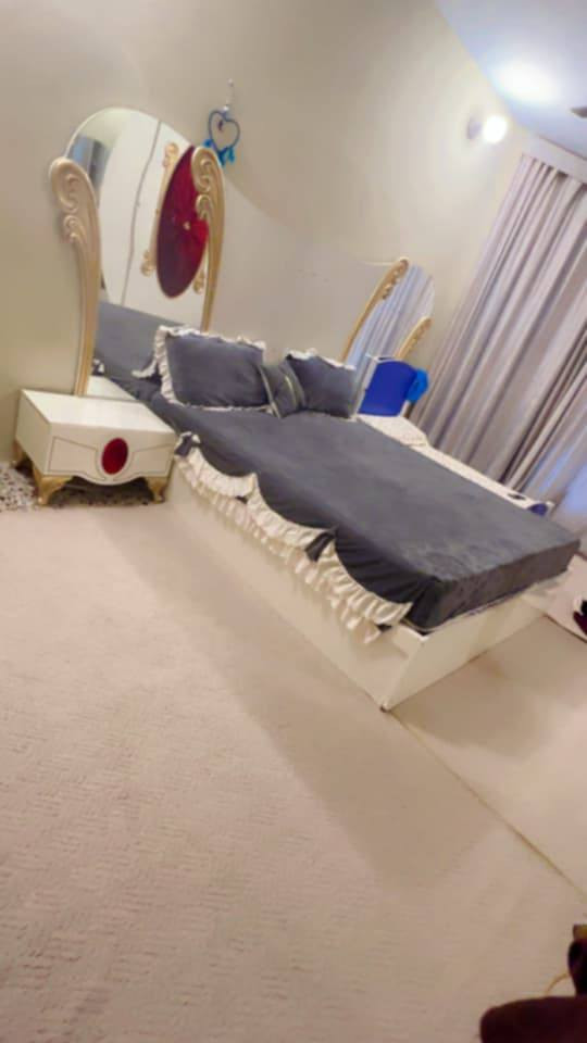 غرفه تركي بيها ضرر بسيط 
300 نهايتها قفل


**إذا كنت صاحب هذا الإعلان وتريد حذفه لأي سبب، رجاءا أرسل رسالة إلى الدعم الفني**