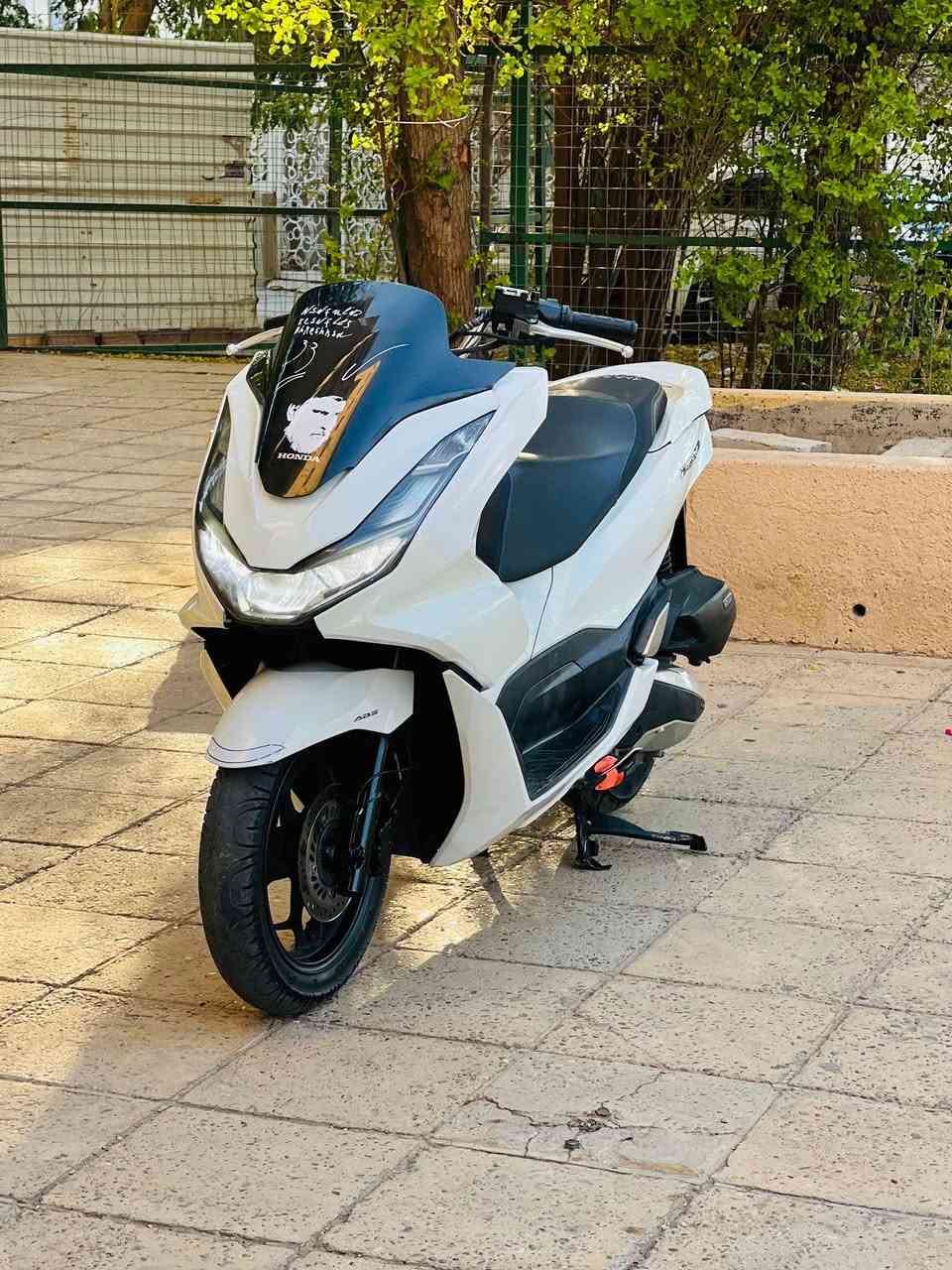 السلام عليكم pcx جيل الرابع وكاله مكينه 160 دراجه مكفوله كفاله عامه حساس ازدحام حساس ستان مكينه لوك برغي ممفتوح بيه شلعه معدل فول دراجه مال جناي ماشيه 20 الف حقيقي لوك أوراق لمعرض بيه دراجه تتعب تكول جديد العنوان بغداد السعر مليون و950 وماكو هيج سعر متوازي عل بيع الهاتف ***********
