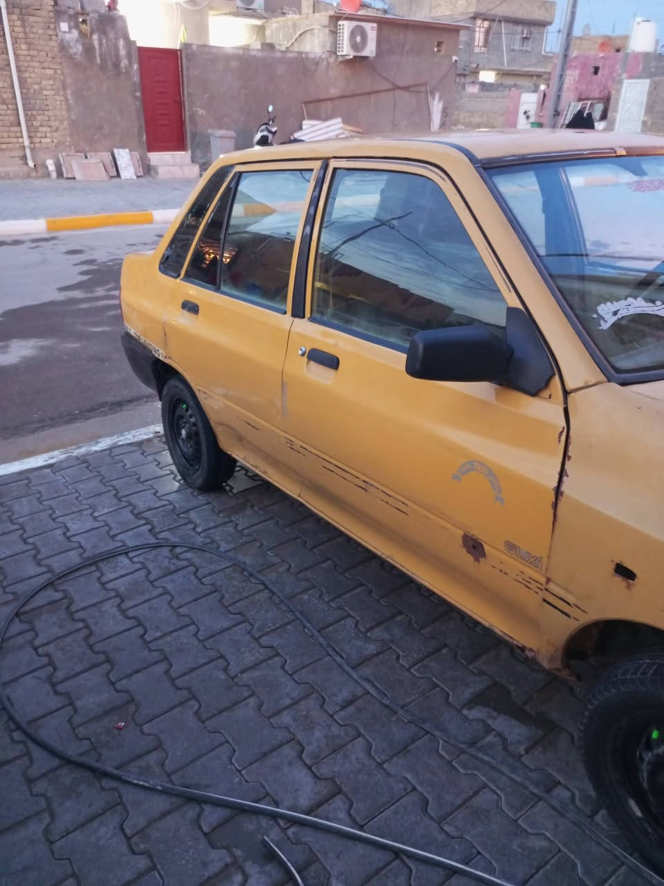 السلام عليكم سايبه مديل ١١ للبيع 
رقمها نجف رقم راعيها راح مني اتكفل سرقه وعشاير 
مكينه وكير كيه برايد جدد صدرها نضيف 
مكاني كوت رقم تليفون ***********
