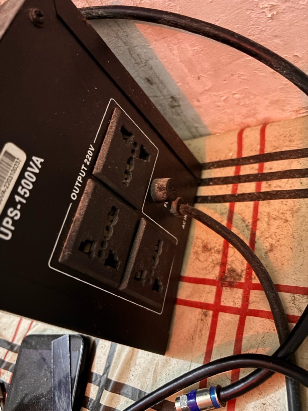 اسلام عليكم سكوتر شغال مع الشاحنة 
ubs شغالات يحتاجلهن فقط بطاريات لان هابطة مكاني بغداد رقمي ***********