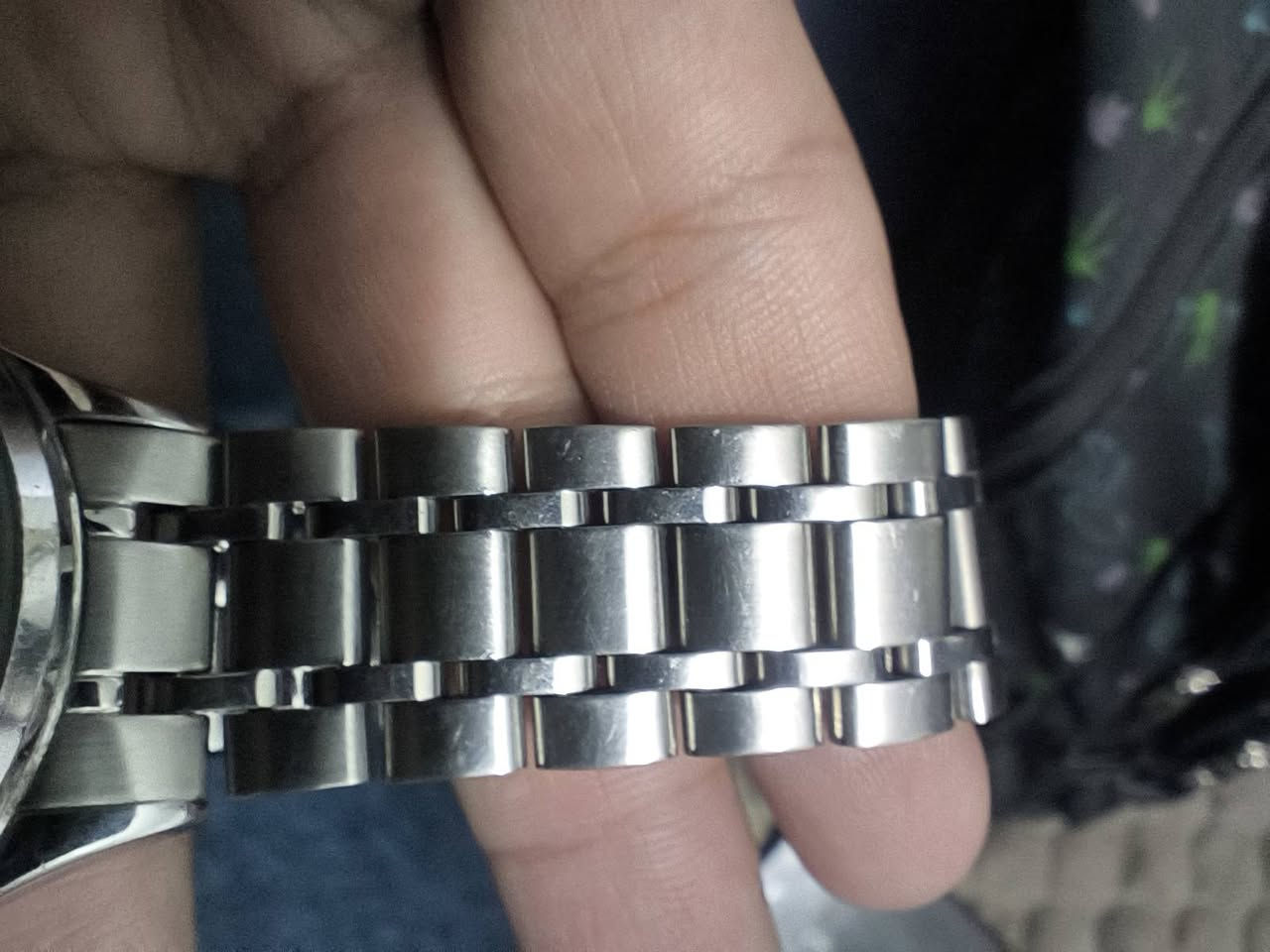 ساعة مستعمل نضيفة 
اعلى سعر ابيع


**إذا كنت صاحب هذا الإعلان وتريد حذفه لأي سبب، رجاءا أرسل رسالة إلى الدعم الفني**