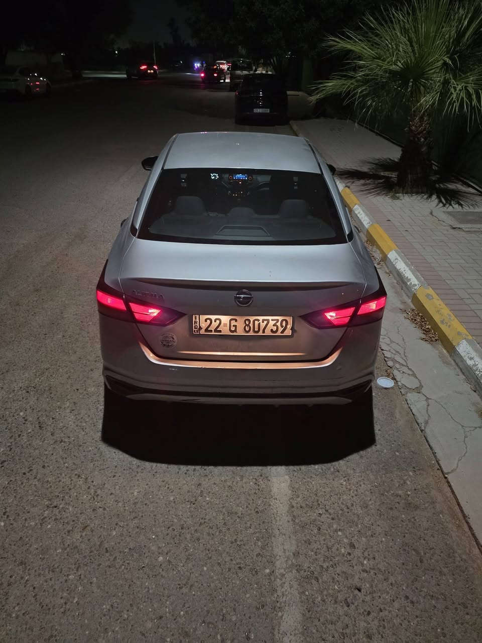 السلام عليكم نيسان اللتيما موديل ٢٠٢٢ S يعني بله مواصفات 
حادث امريكا بنيد وجاملغ يمنه ودعاميه بدوون دواخل الايرباكات سليمه 
هنا عندي مضروربه جهة السايق الجاملغ يحتاج تبديل والبيبان بيهة شخط على طولهة من جهة السايق 
ماشيه ٩٠ الف كيلو قابل للزياده 
كير محرك وتبريد بلاديات وترايهن وين متريد 
مبدلللهة ويل كب ١٧ وتخم تاير جديد بعده بالضمان وشادلهة منضومه زنزن عالي وناصي 
يحتاجله دبل امامي جهة عكس السايق سعرع ٧٠ الف وكاله 
ويراظلهة صبغ بنيد وتبديل جاملغ وتكحيلات خفيفه السياره حلوه وخير من الله رايدهة ب ١٢٠ $ وبيهة مجال بسيط حك الجيه 
رثمهة اربيل الجديد 
موجود ماسنجر + واتس اب ع الرقم ***********
