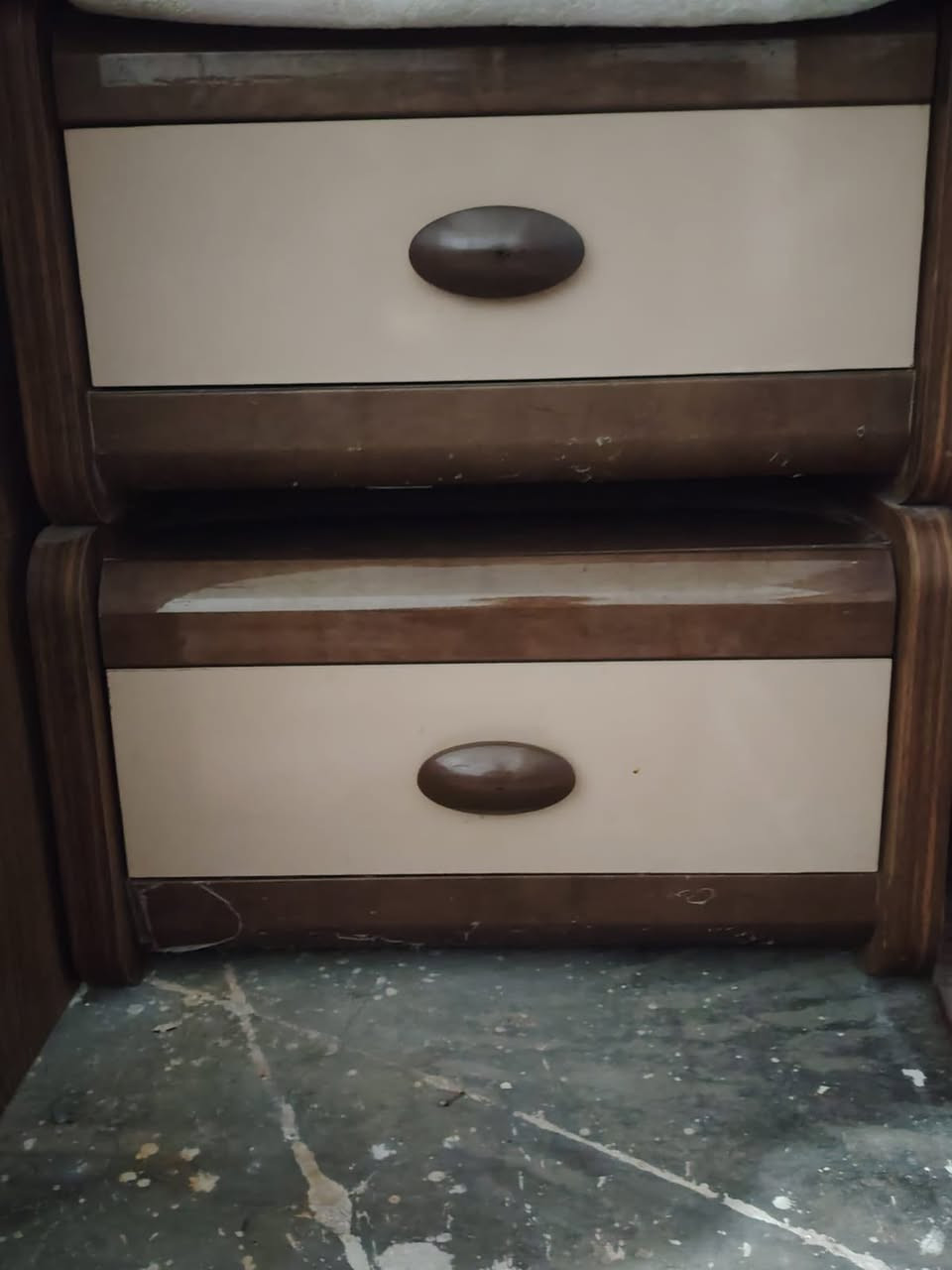 ‏غرفة تركية 10 قطع نظيفة بسعر مناسب كلش لأن مستعجلين على البيع عنوان بغداد الدورة اللي يريدها يدخل خاص يراسل لو يتصل او يراسل على هذا الرقم +964 750 093 1626. رقم كورك بي وتساب اتصلو لو راسلو بلوتساب


**إذا كنت صاحب هذا الإعلان وتريد حذفه لأي سبب، رجاءا أرسل رسالة إلى الدعم الفني**