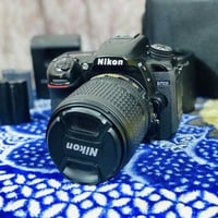 نيكون ٧٥٠٠ • استخدام قليل • بطاريتين