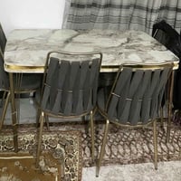 ميز و٦ كراسي • بيع مستعجل • حي الجهاد بغداد