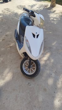 دراجه ماكس عدله ما فتوح محركه بس ولفات وماكنيت كوله باله الوياله مالته...