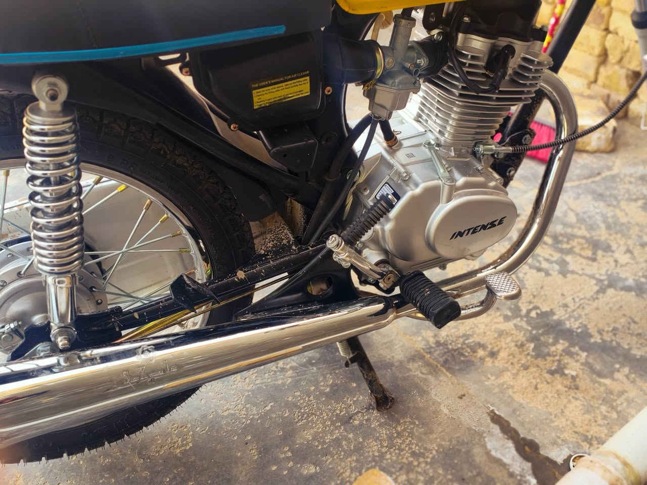 للبيع كلك كلك كلك مقفوله الدراجه مابيهه برغي تجاري صار 5ايام من معمرهه بعدهه عه سحك مكاني دوانيه حمزه شرقي 
***********
