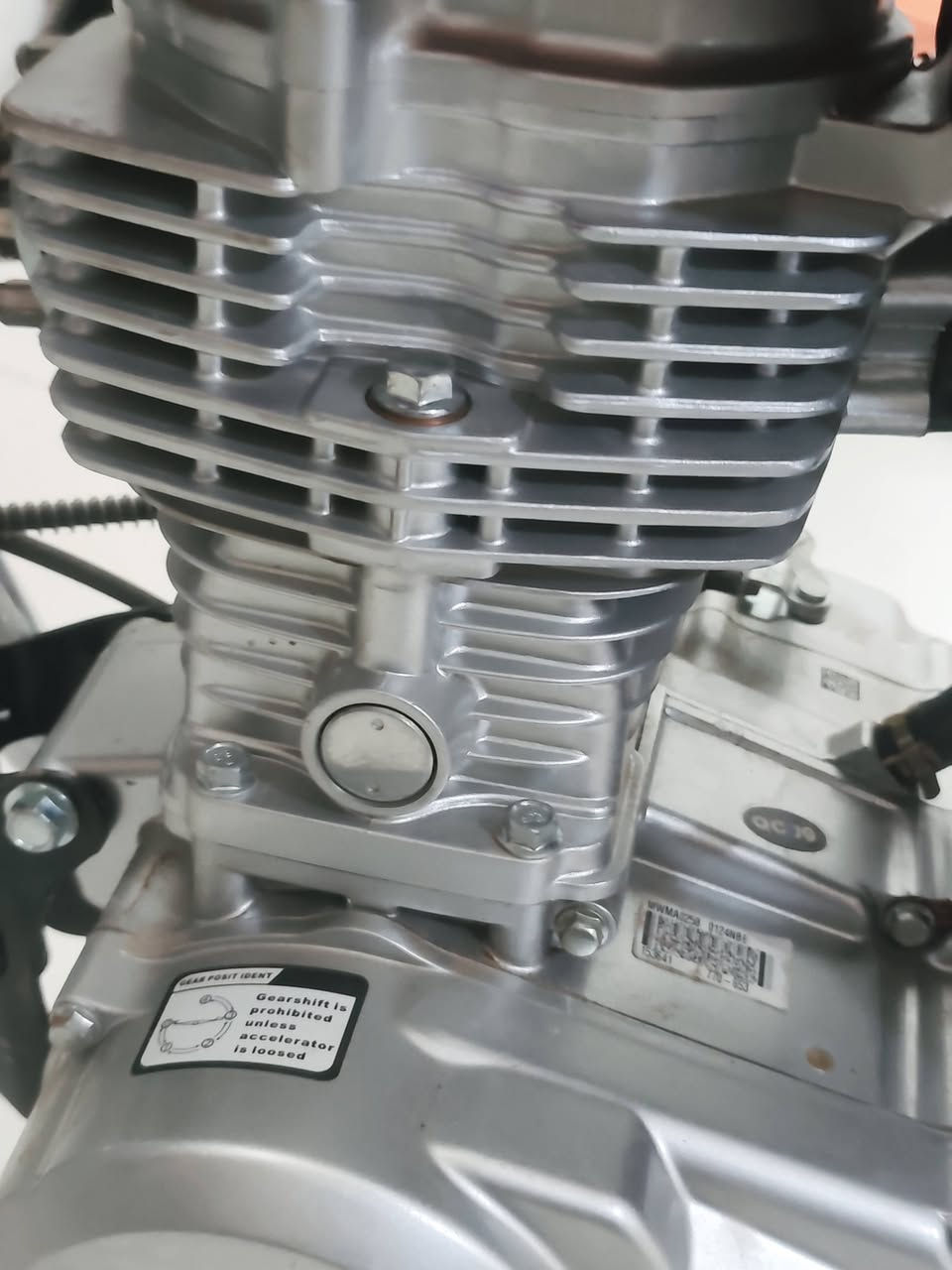 سلام عليكم دراجه لبيع موديل 2023 دراجه جديده حيل صاله 7 من طالعه من الوكيل وكيله سيد جعفر بل كحلاء دراجه مكفوله كفاله عامه مكان الدراجه ميسان قضاء الكحلاء السعر 1300
 وبيه مجال قليل الرقم ***********
