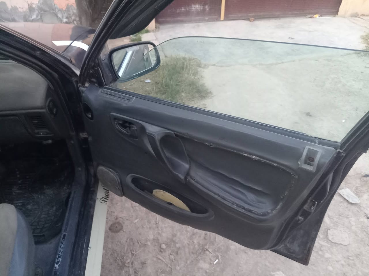 سلام عليكم برنس مودي٩٤ للبيع كير اوتوماتيك محرك مفتوح مكفولات تخم تاير داخل نضيف رقم ديالى سنويه ٢٩ عنوان ديالى كاطون الرازي رقم *********** سعر ٢٢ بيه مجال
