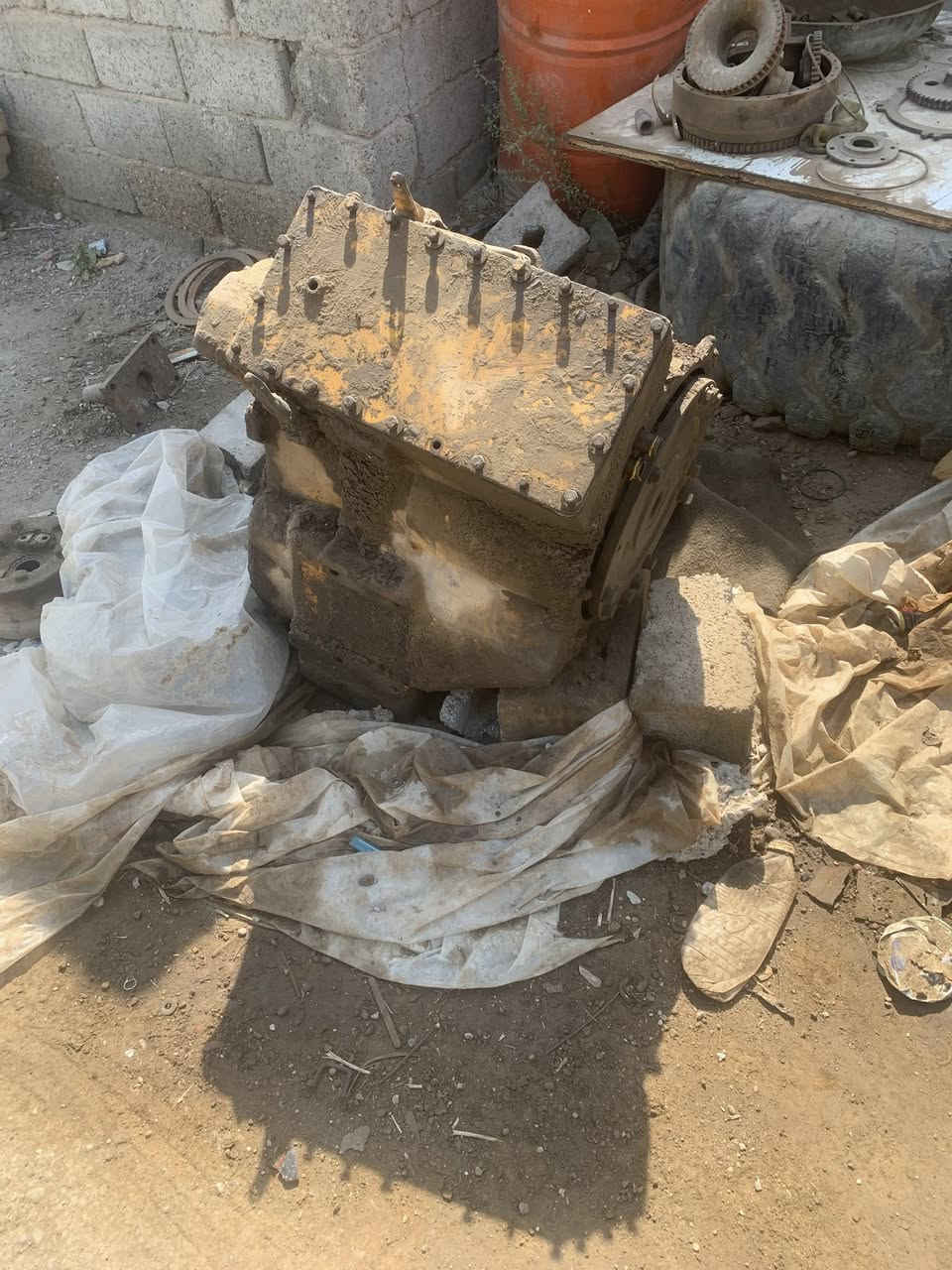 سلام عليكم كير و تركم شفل 950 البيع
***********
