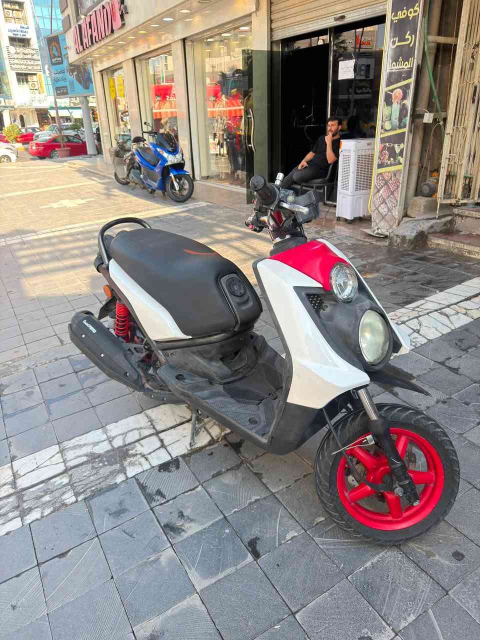 سكنس جبلي قبل شهرين نازله رمبه نوزل مكفوله من كلشي من الفتح والسرقه
عنواني المنصور الشراي يتصل وبي خير ويدلل
***********
