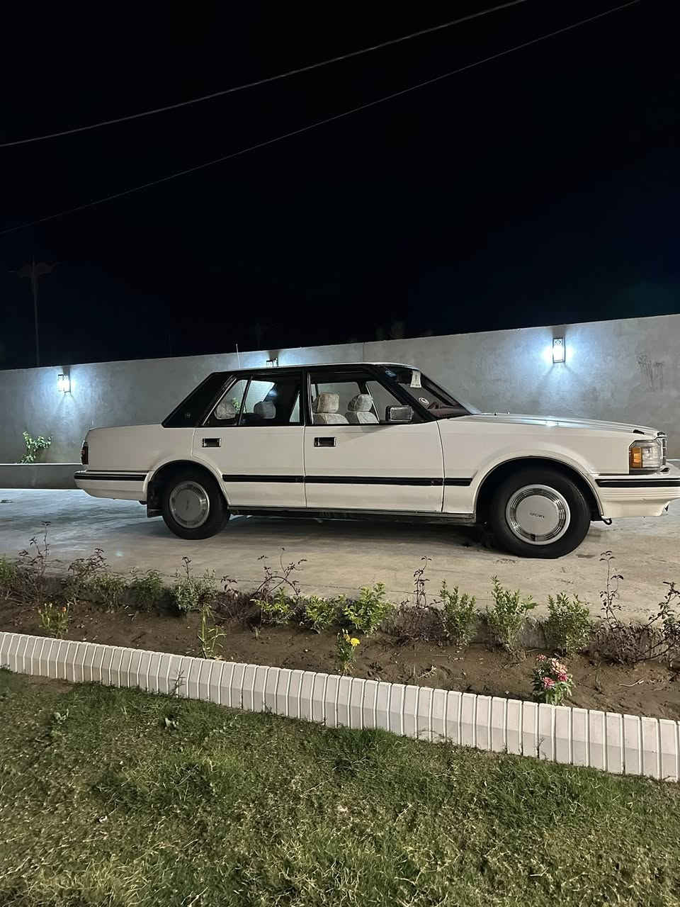 للبيع سوبر ٨٥. نضيفه بمعنى الكلمه 
كله بلاد كله شركه مابيه اي نقص كهربائيات تبريد اريل كهربائي تخم تاير سياره نضيفه بمعنى الكلمه رقم بغداد دواخل كله شركه 
واسط الصويره  سعر ٧٥ $ الشراي يتصل ويدلل 
***********
