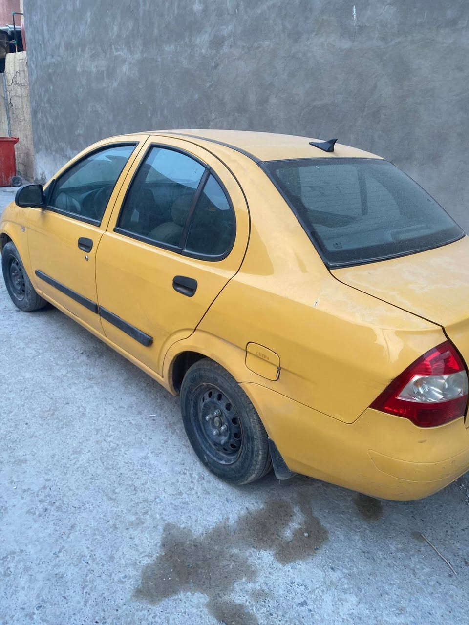 سلام عليكم
طيبه 15 باسمي نضيفه وخير من الله كبل لشارع مال جناي وع باب الله سعر 40 وبيهاا مجال حك الجيه متواجد واتساب فقط ***********
