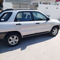 سياره سبورتج 2006 سياره مال بيت جانيها 7سنوات محرك 2000دوش المرغوب مكف...