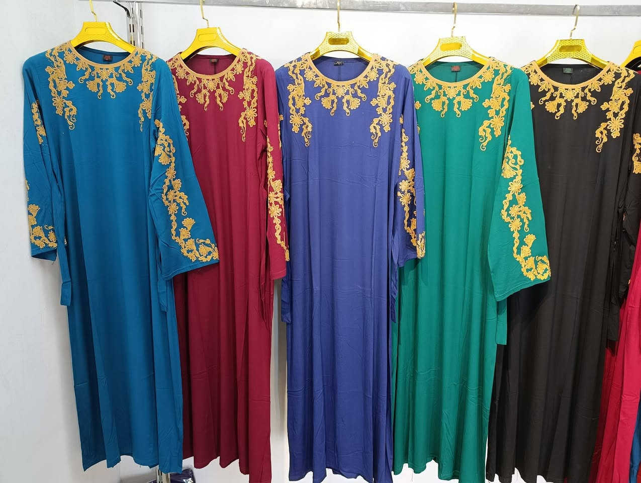 #جملة»#مفرد
دشداشة كشمير مطاط كابوي
كلوش&عدلة
🔴🟠🟡🟢🔵🟣🟤⚫
قياسات L.XL.XXL
يلبس من وزن٦٠ الى١٠٥كغم
القياسات الخاصة 
3XL.4XL.5XL
يلبس وزن90-140كغم

سعر القطعة 13,000 قطعتين ب25,000
توصيل ب4الالف كل محافظات العراق 

تابعونا على التك توك كل يوم بث مباشر شرقيات هلا 
انستاجرام


**إذا كنت صاحب هذا الإعلان وتريد حذفه لأي سبب، رجاءا أرسل رسالة إلى الدعم الفني**