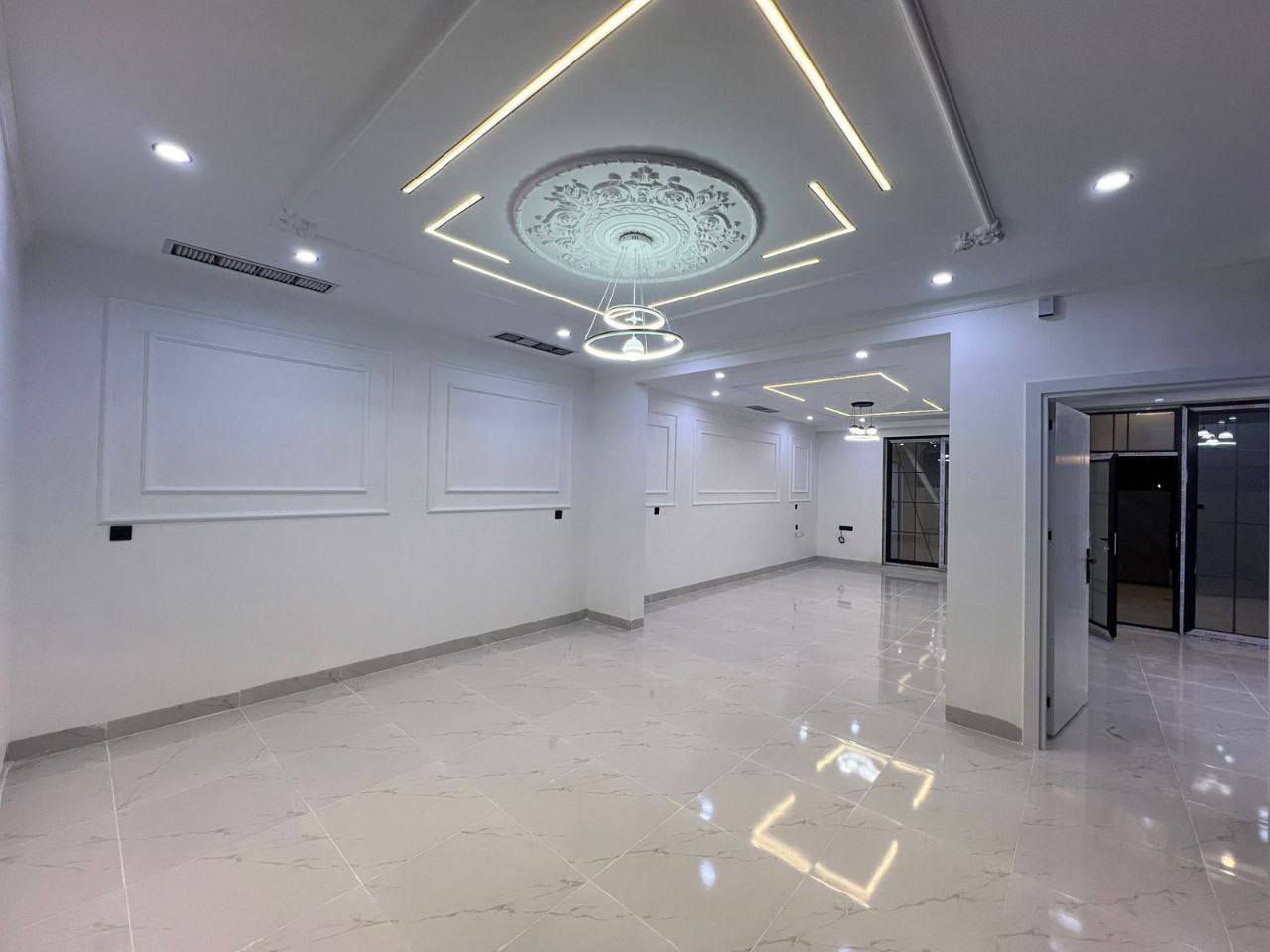 بيت موثث للبيع مجمع لاوان ستي
مساحة 200م
يتكون البيت من4غرف نوم 
للاستفسار والاتصال ع الارقام 
***********واتس
***********
