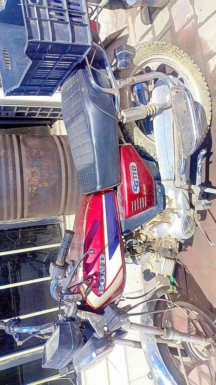 موزه للبيع كلشي شغال نكره سلف
كهربائيات كلها شغاله اشاير لايتات السعر 350
للاستفسار اكثر اتصل ***********
