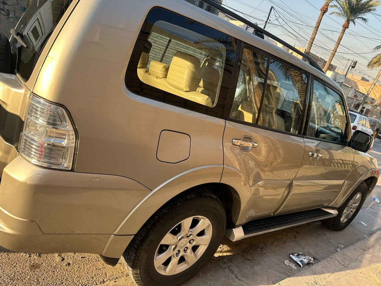باجيرو خليجيه ٢٠١٨ السيارة فتحة بصمه تحكمات استيراً السيارة بيهة صبغ فقد الدعاميه الاماميه او بارد قليل بل جاملغ الامامي والخلفي على كد اصبع تخم تاير صدر امامي خلفي سياره جديده معنه كلمه سيرفس كام قبل 4يام بلاكات نزولات كلهن عنوان بغداد الحبيبيه قرب مركز شرطه الحبيبه رقم *********** ماشيه ٢٢٠ قابله للزيادة السعر ١٧٥ اوبيها مجال
