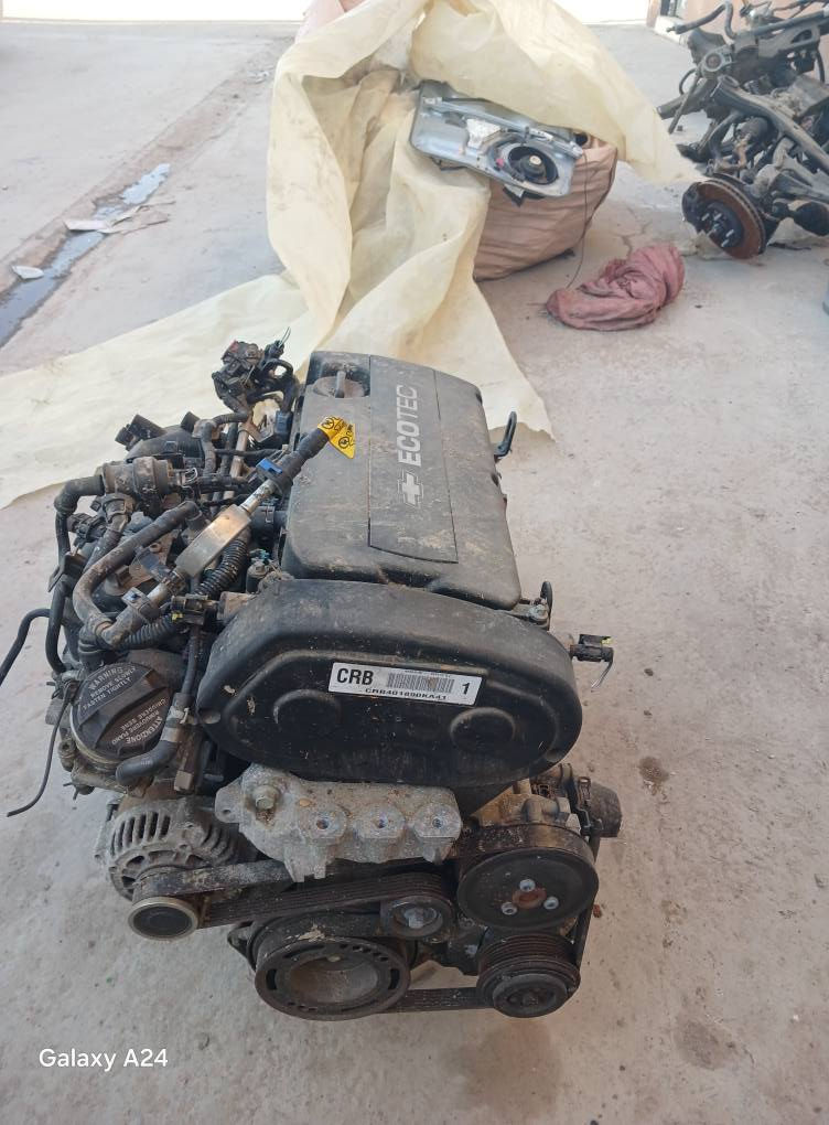 سلام عليكم  يوجد محركات و بجومه وحداديه كروز مال حاويه وسعار مناسبه مكاني نجف حي الصناعي رقم الهاتف ***********
