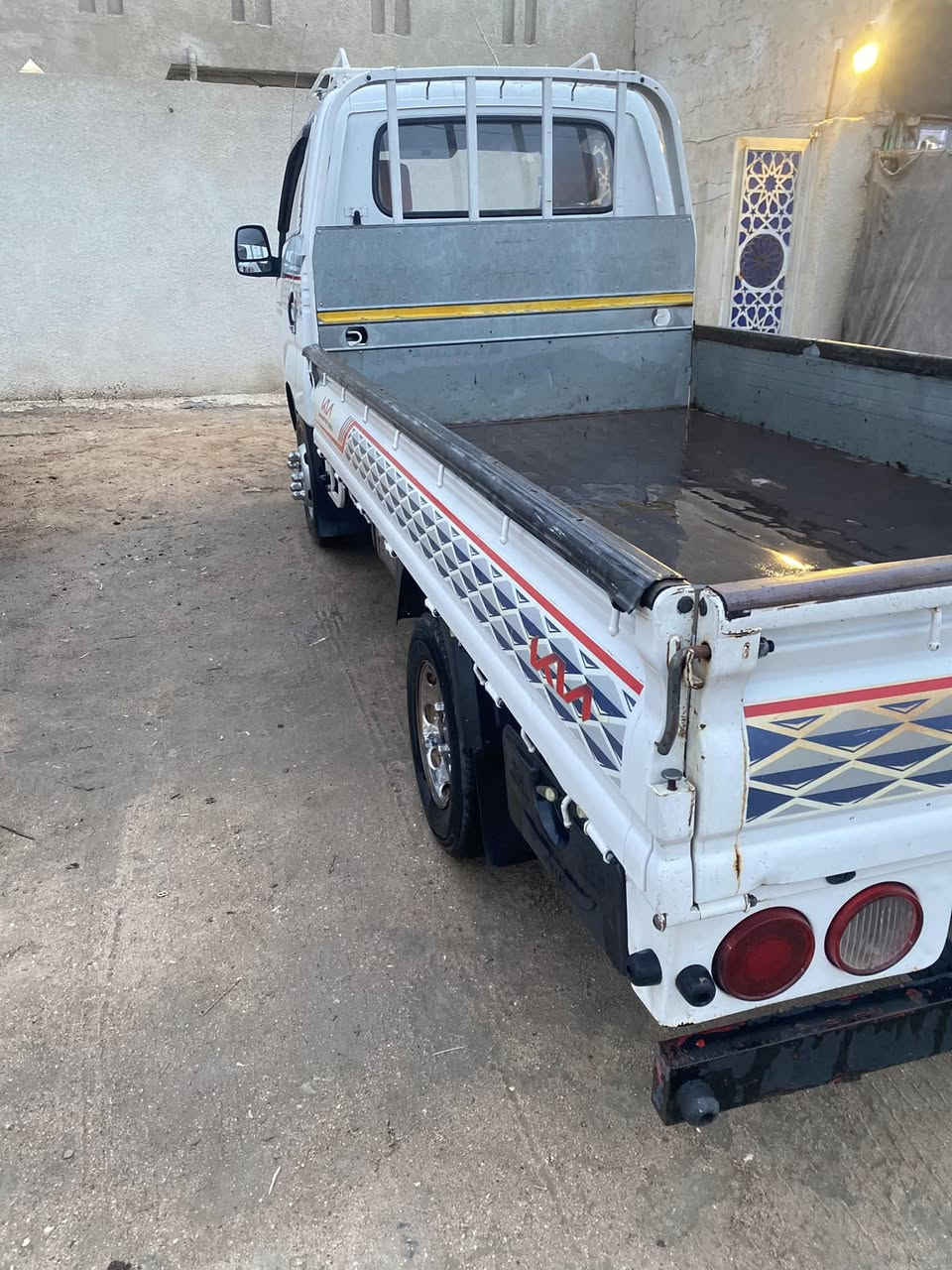 السلام عليكم 
من رخصت الكروب
كيا فحل مفتوح مكفوله كفالة عامه كير مكينه خير من الله جاهزه للشغل عنوان كربلاء سيف سعد غير متواجد على مواقع التواصل يرجو الاتصال ***********
