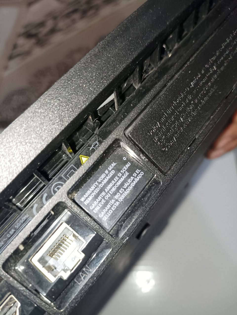 موصفات الجهاز 
_نظام 9.00 يعد احسن نظام للمهكر بدون مشاكل
-جهاز مهكر تنزل عليه العاب شكد ميعجبك من اي محل قريب عليكم. يطلع سعر اللعبة تقريبا 2000
_ ويا جوستك اصلية 
_ ويا جميع ملحقاتة 
_جهاز يجي ذاكرة500 كيكا
_جهاز لوك ستيكر
_ويا العاب

1GTA5
2 FIFA 23 
3Battlefield 1
4Ben 10 
5 Minecraft 
6FIFA 18 
7Hatman 
وبعد تكدر تحمل عليه العاب
سعر الجهاز 300 الف او مراوس بموبايل حسب القناعة
نظافة الجهاز99% 
اذا تجمع وقت لعبي بي48 ساعة
استفسار راسلني واتساب
***********
نجف /كوفة
