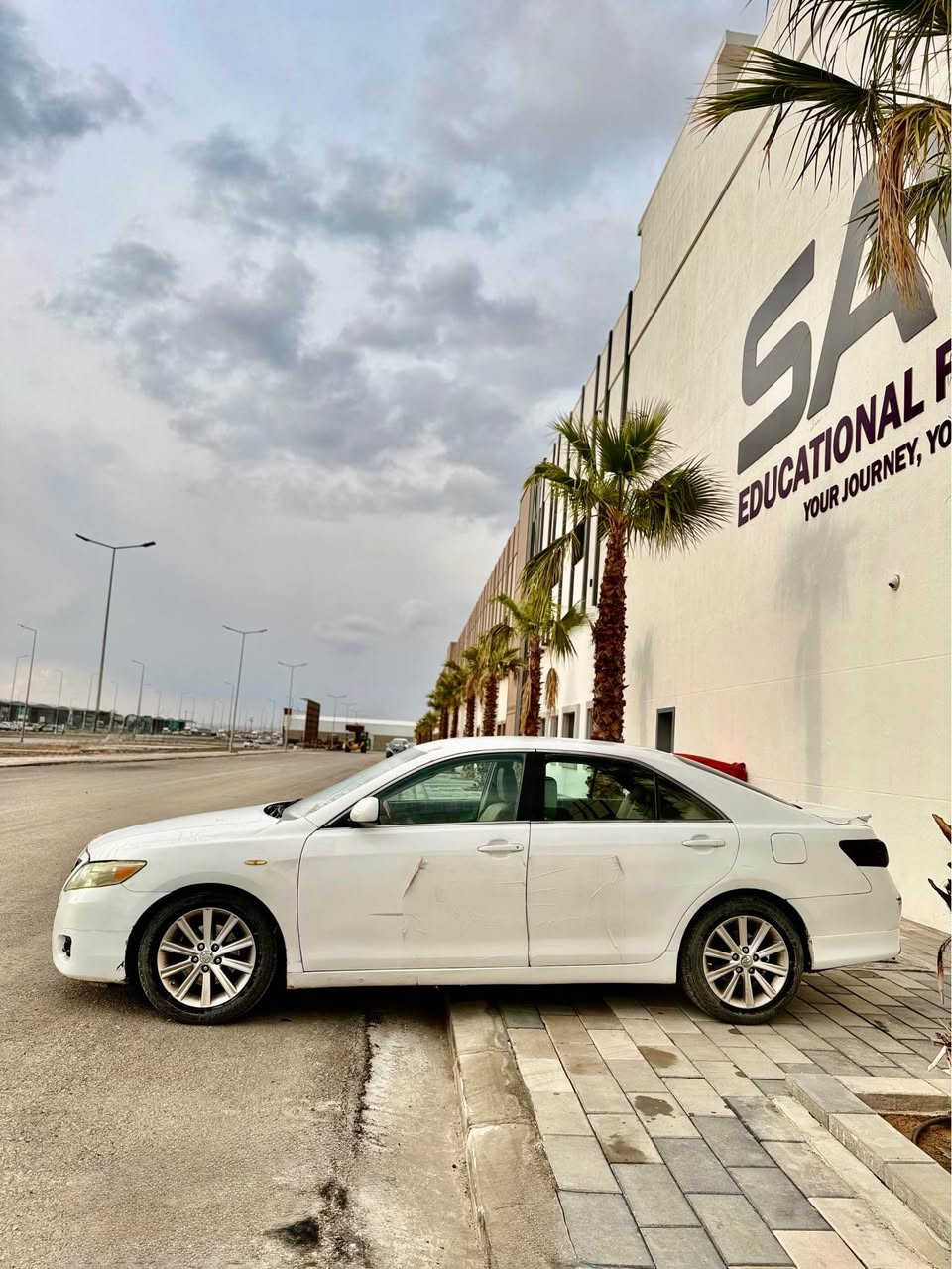 کامری 2008
58وەرقەی سافی
بۆ فرۆشتن
گێڕ ئۆتۆماتیک
گێڕو مەکینە بەشەرت 
تەحویل بەشەرت
سبوخ عامە 
17وەرقە غەرامەی تیایە
شوێن هەولێر 
سعری 75$مەجالێکی کەم 
ژ.م ***********واتساپ ڤایبەر أربيل, العراق
