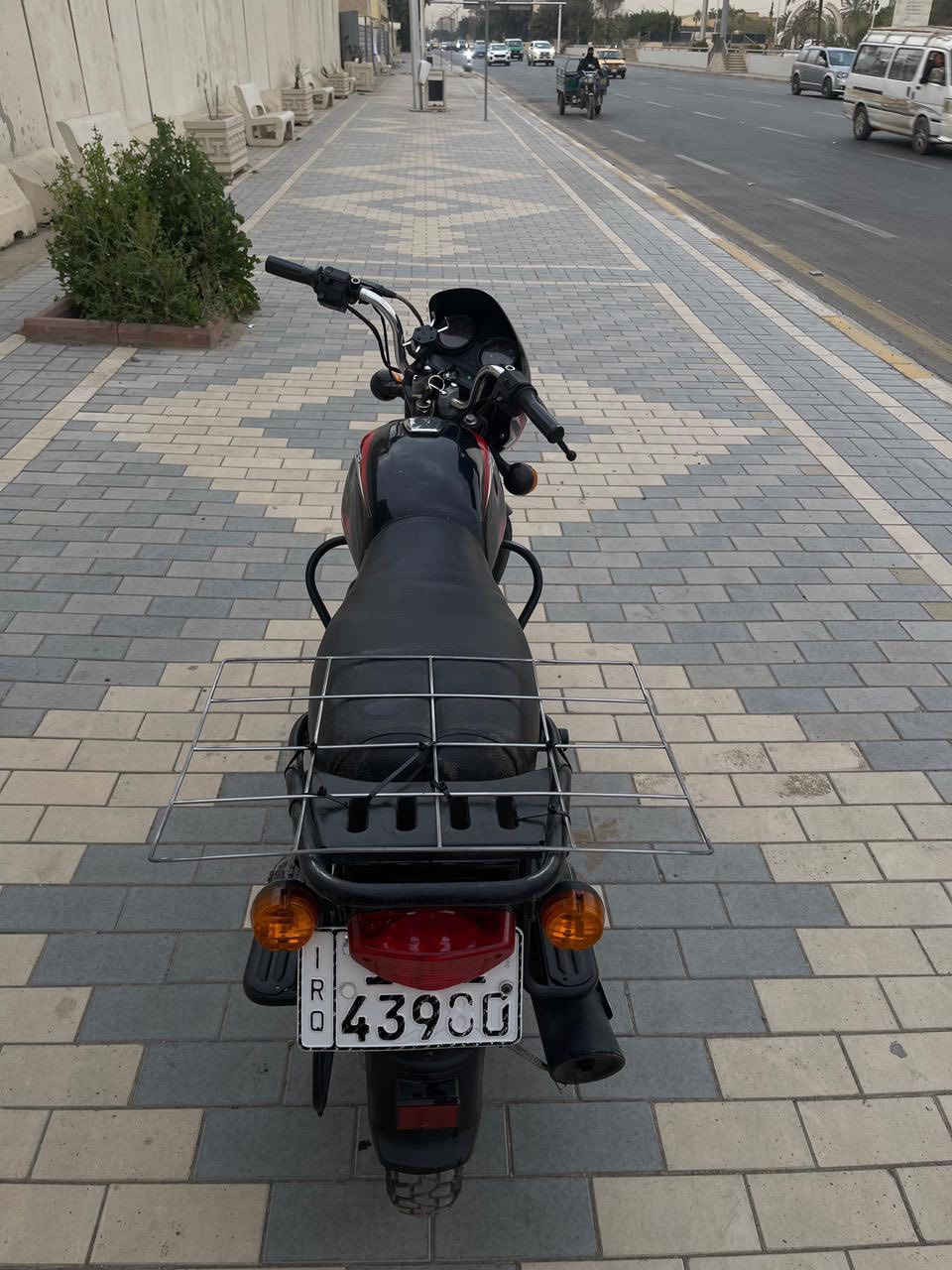 بوكسر مديل ٢١ رقم بغداد  بيها تبخير سعر مليون وسبعميه وبيها مجال مكاني بغداد شارع المغرب 
***********
