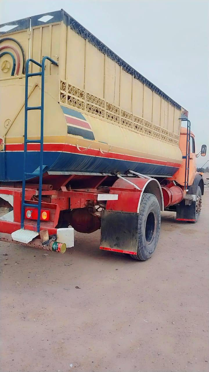 ابردين للبيع مديل ٨٦ سياره مكفوله شاصي خام كير محرك مكفول مدور ثني يوم عنوان النجف ***********
