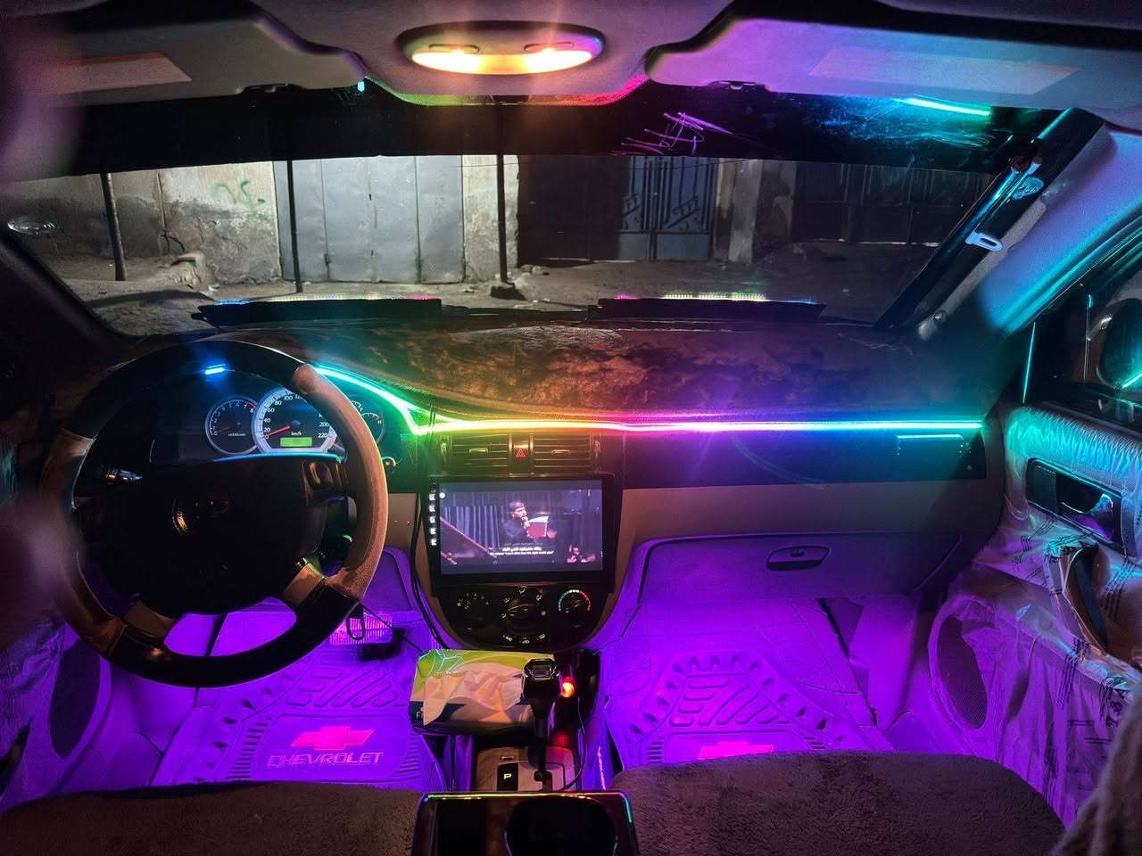 سلام عليكم سياره اوبتره ٢٠١١ للبيع سعر ٦٠ ورقه كير ومحرك كورله تبريد سياره جاهزة العنوان بصره هارثه قرب مشروع الماء البصره الموحد مقابل ملعب كرة القدم موبايل ***********
